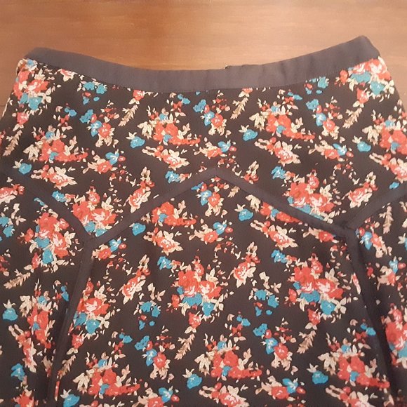 Forever 21 black floral maxi skirt  Ribbon Yoke Details - Picture 4 of 13